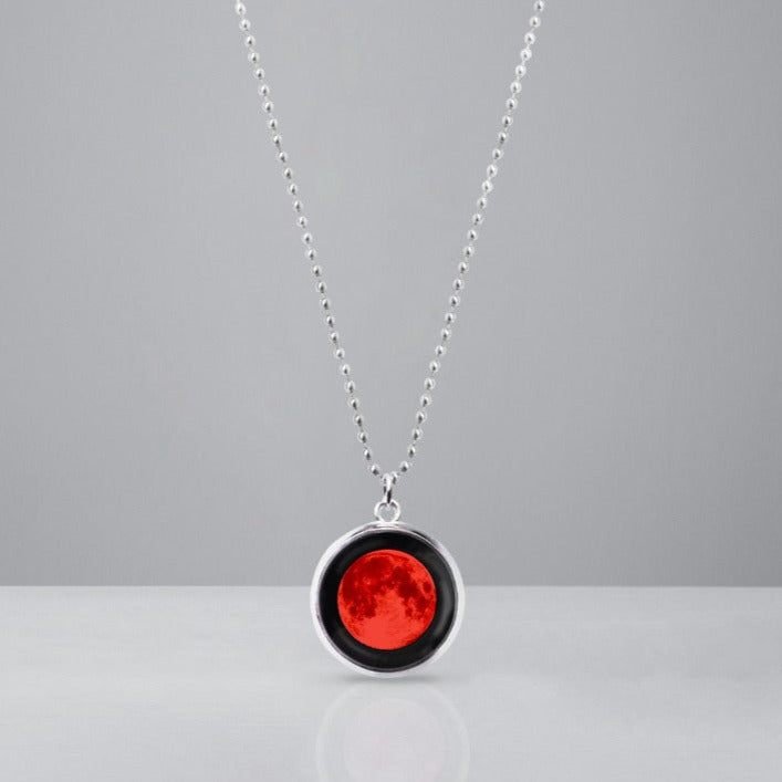 Bead Chain in Red