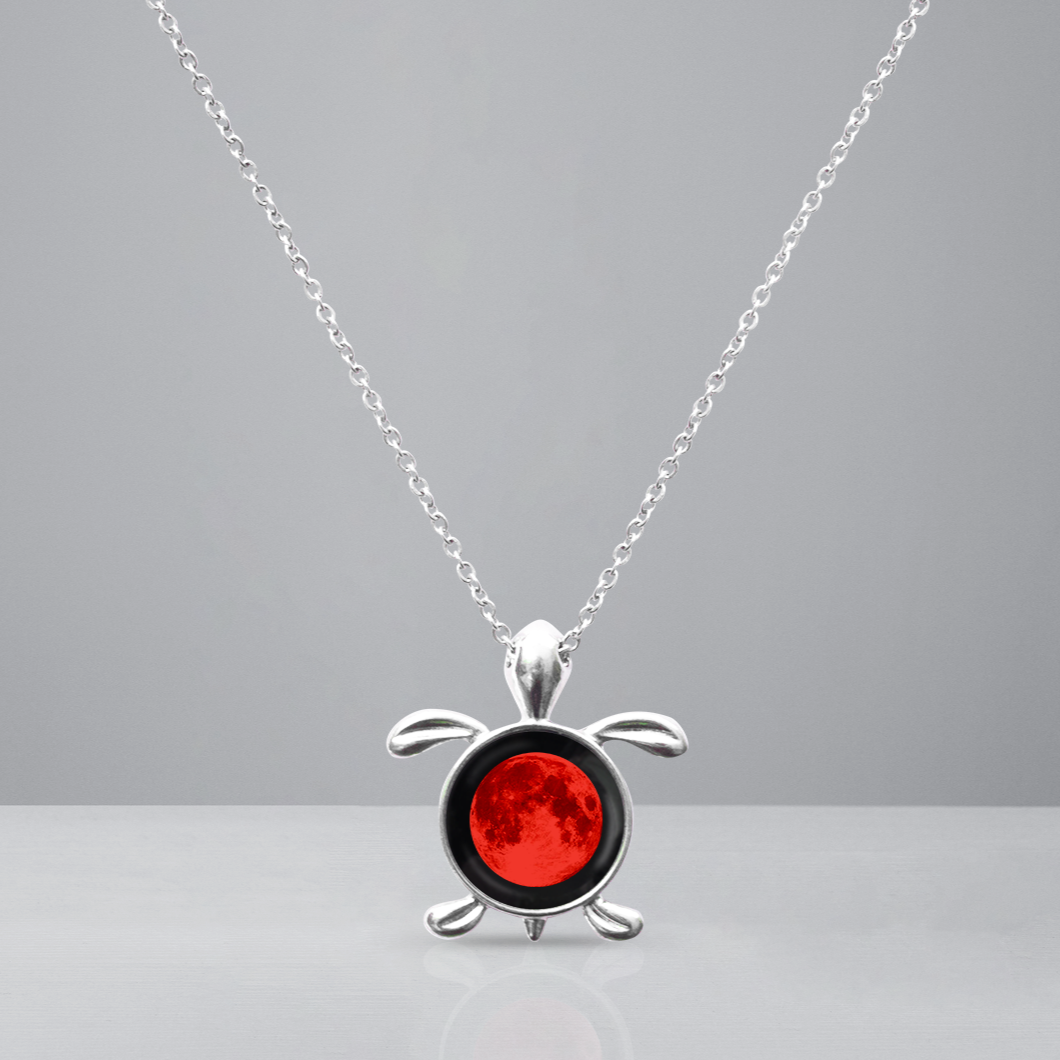 Red Sea Moon Link Necklace
