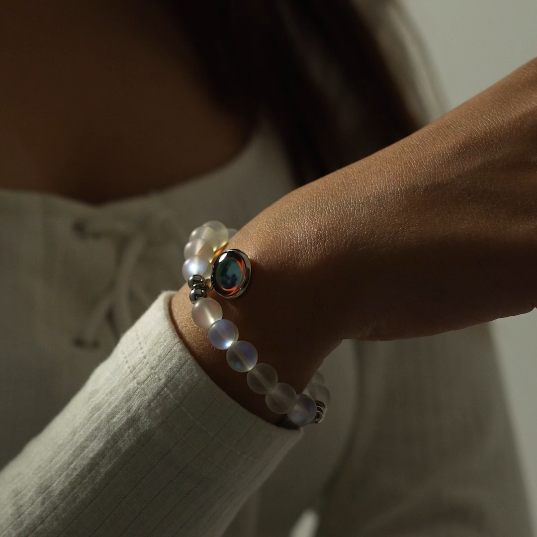Solar Eclipse Aurora Bracelet