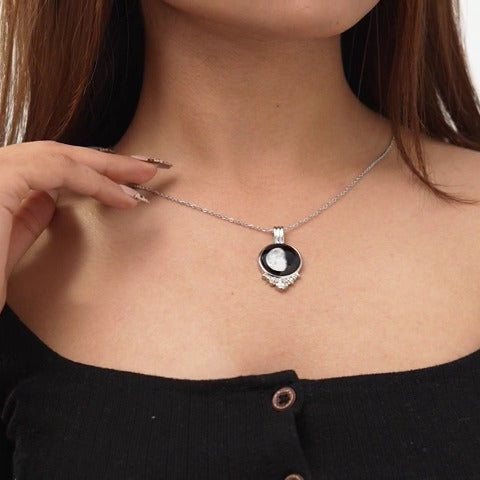 Birthmoon Charm Link Necklace