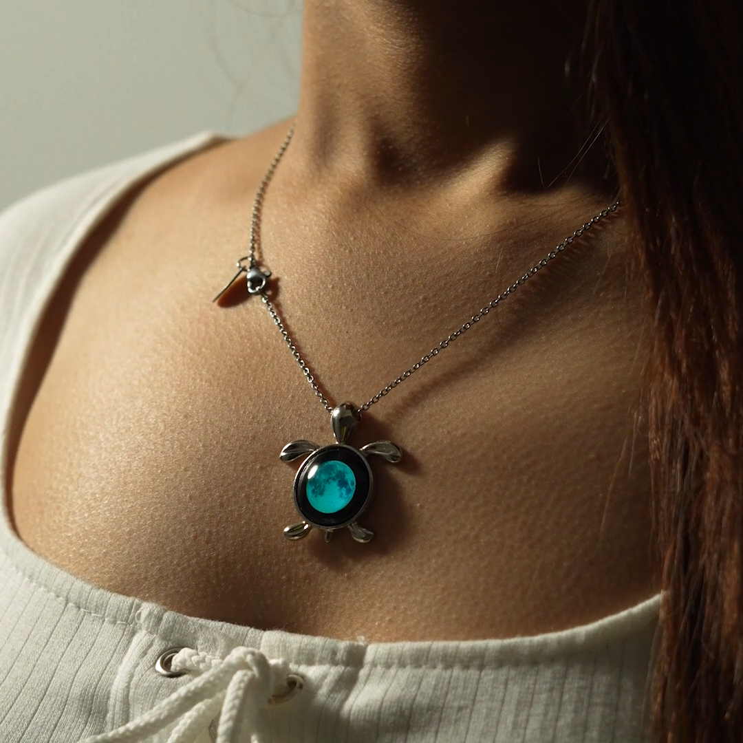Blue Sea Moon Link Necklace