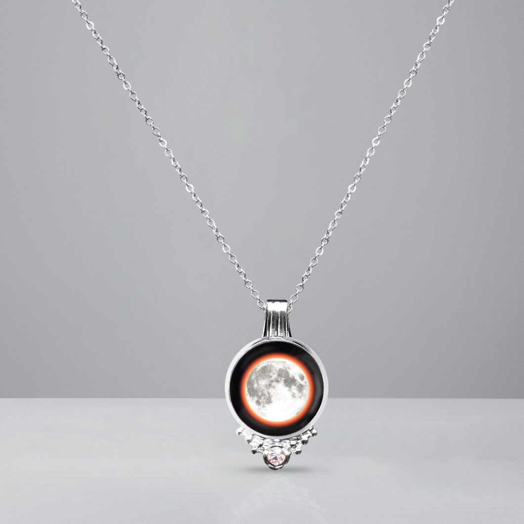 Solar Eclipse Charm Link Chain