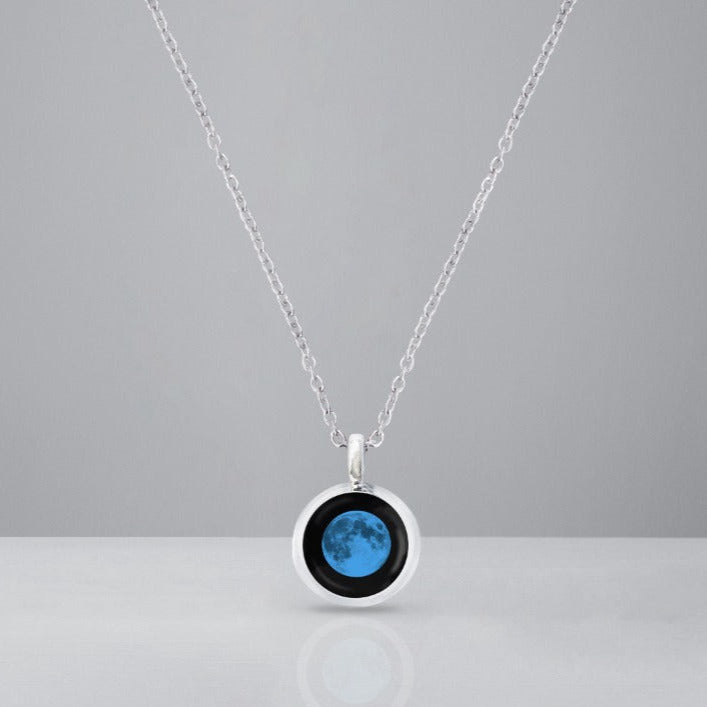 Thick Blue Moon Nova Necklace