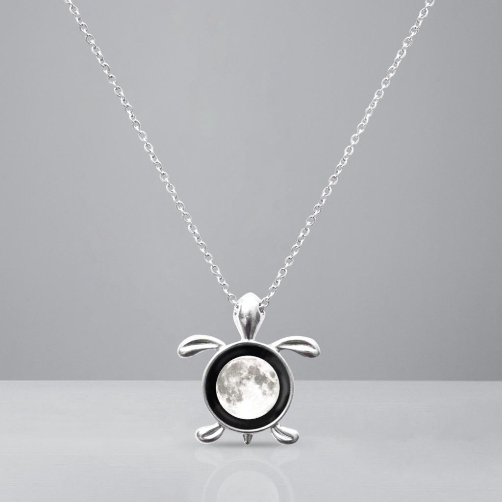 Birthmoon Sea Moon Link Necklace