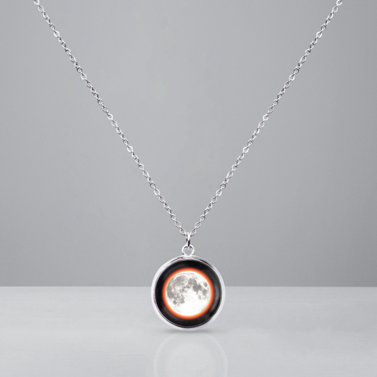 Solar Eclipse moon Link Chain