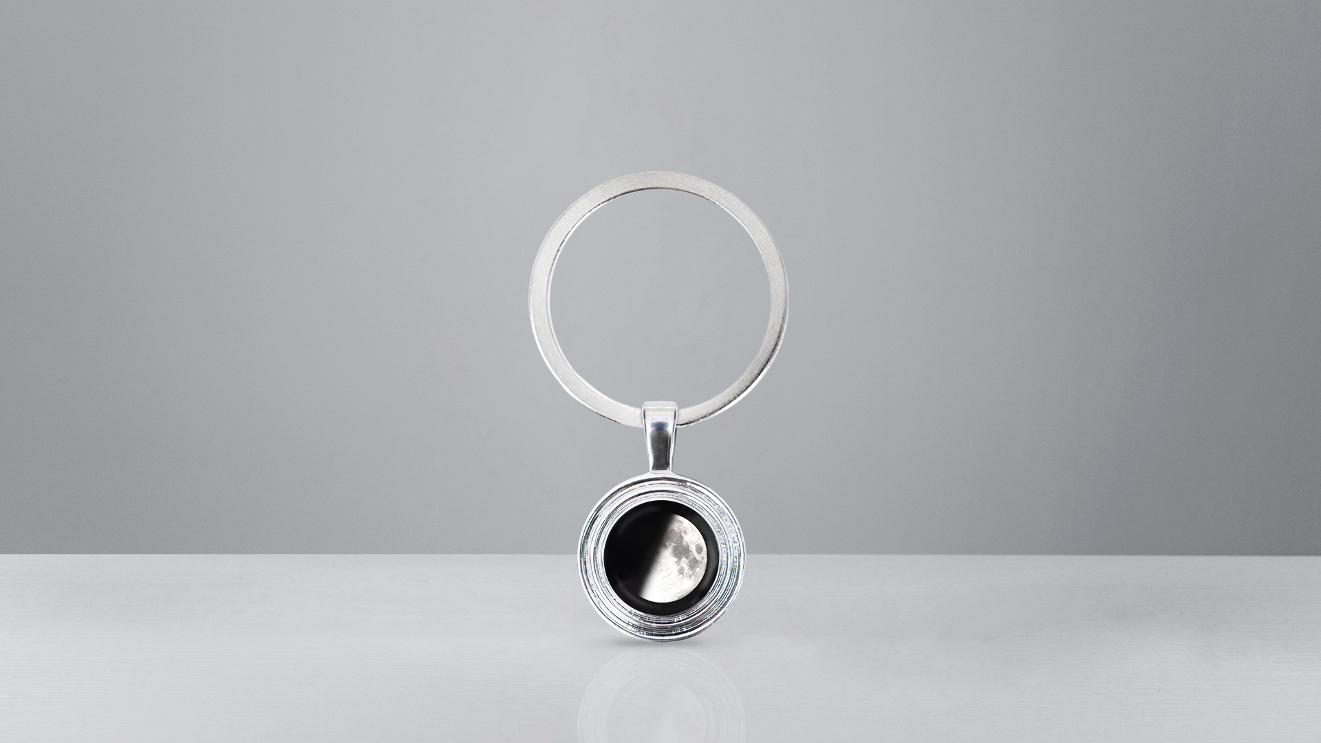 Find Your Moon - Key Chain Hector