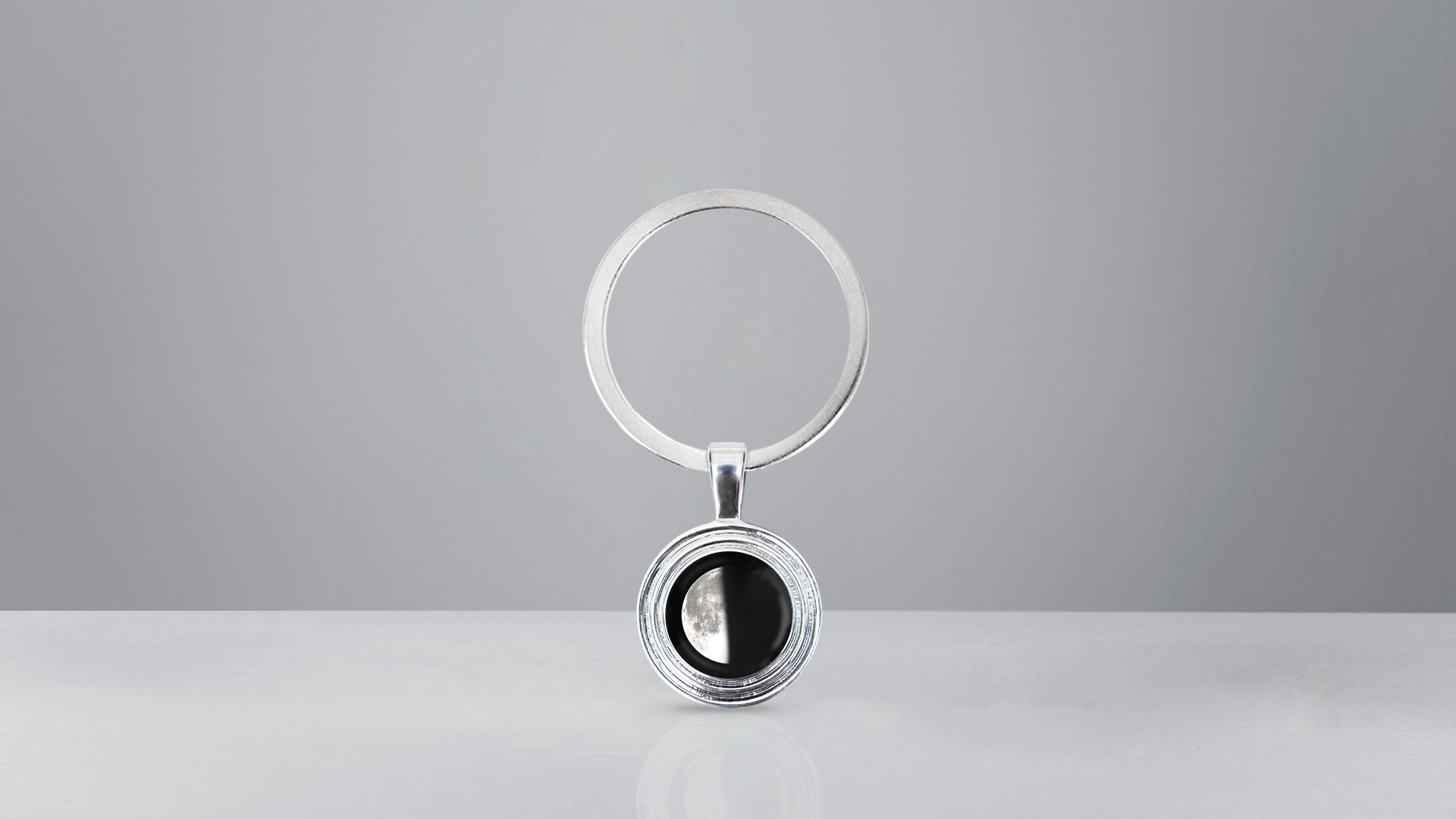 Find Your Moon - Key Chain Hector