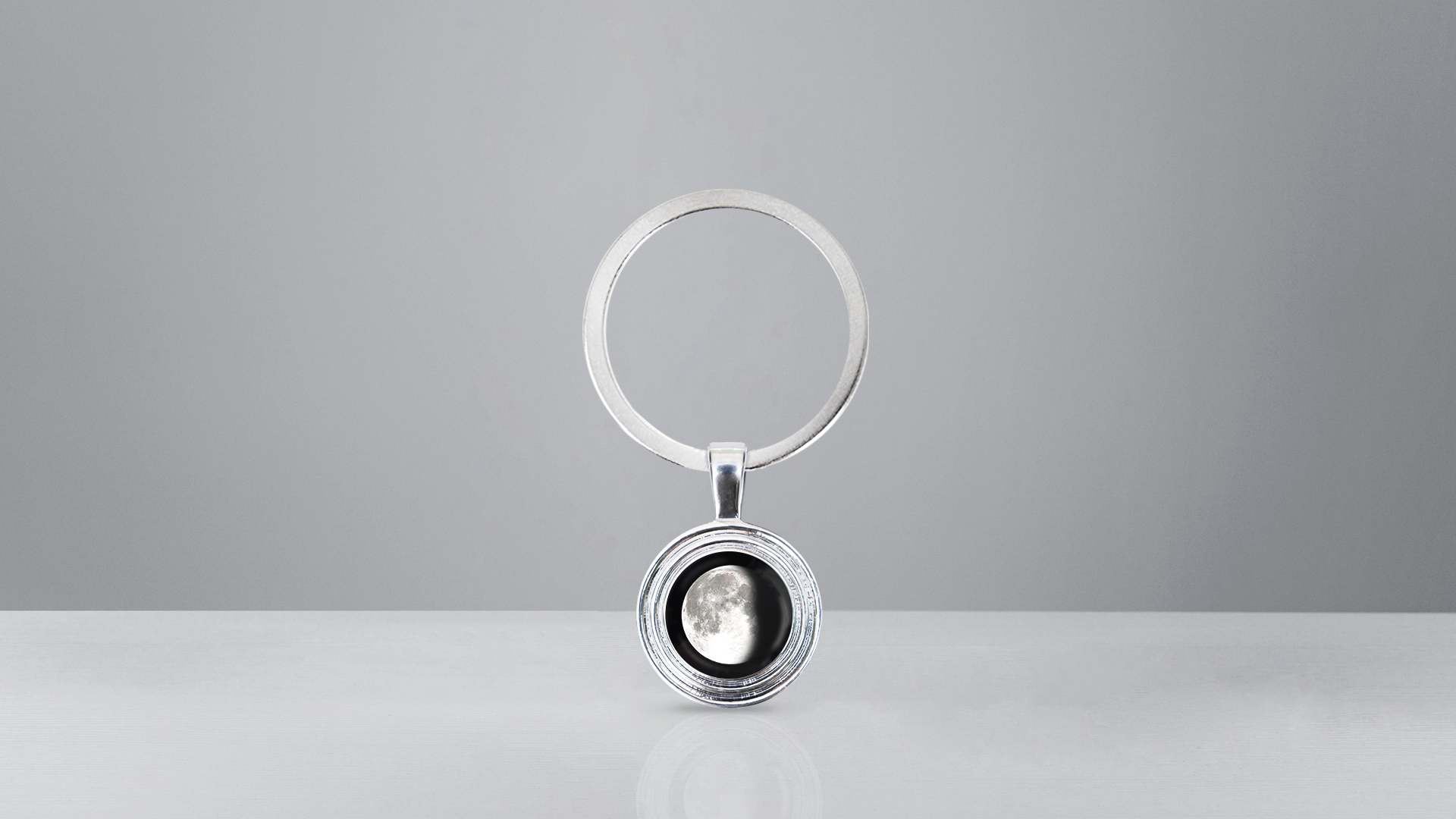 Find Your Moon - Key Chain Hector