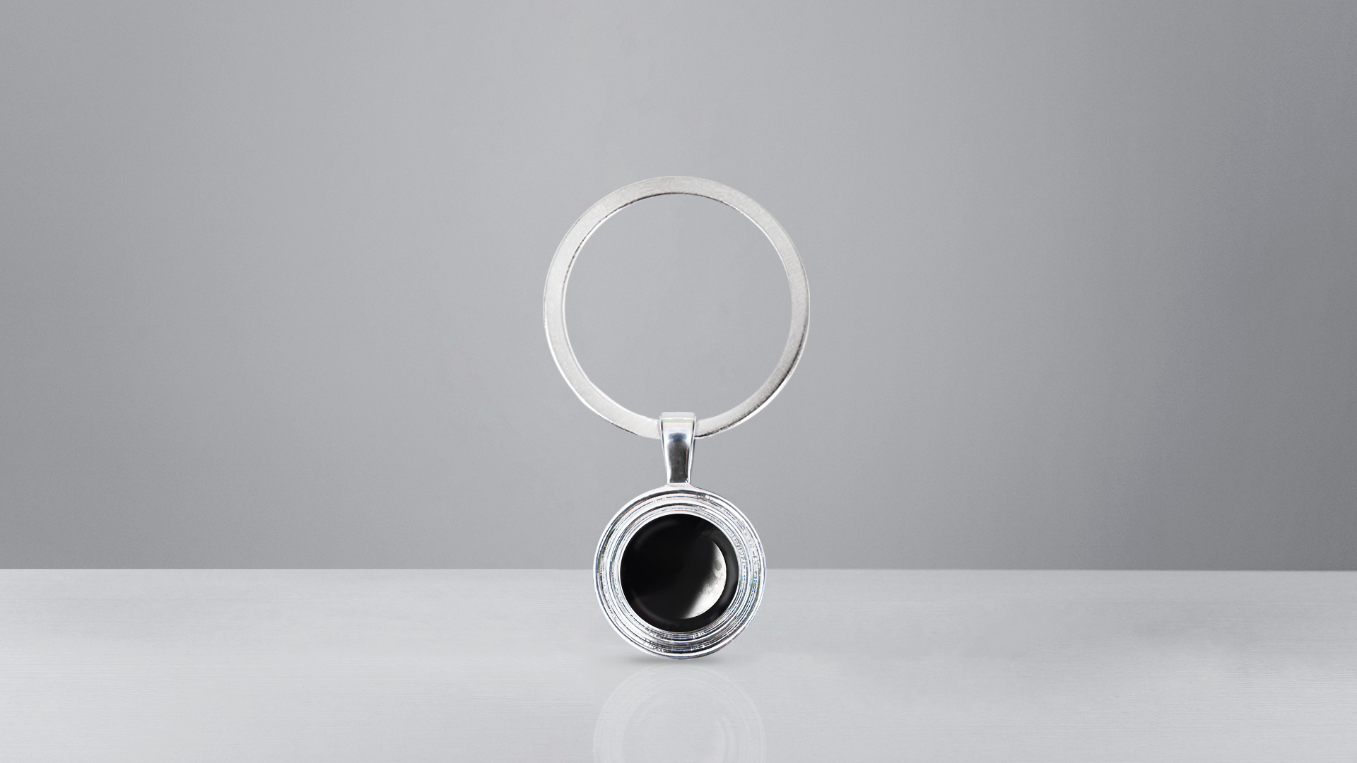 Find Your Moon - Key Chain Hector