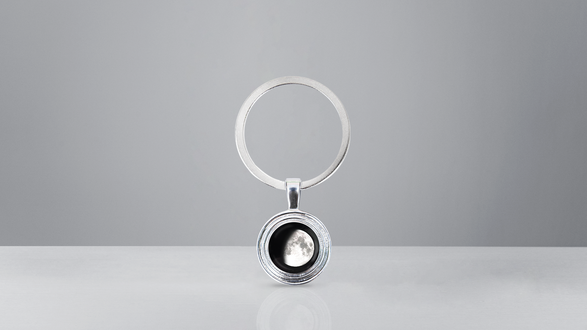 Find Your Moon - Key Chain Hector