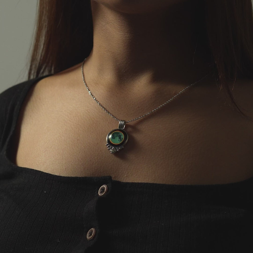 Solar Eclipse Charm Link Chain